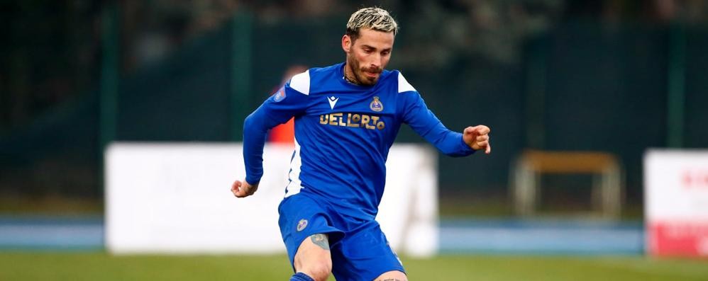 Calcio, Seregno: Danilo Alessandro, autore del secondo gol di giornata, in azione