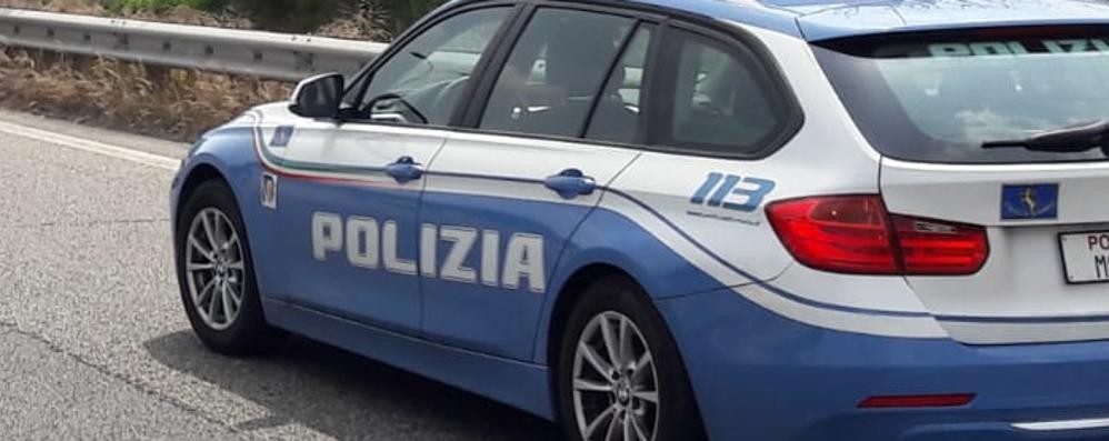 Una pattuglia della polizia stradale