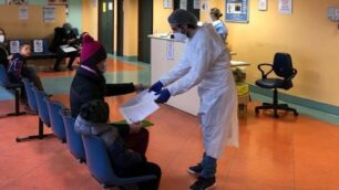 La somministrazione del vaccino ai bambini all’ospedale di Vimercate