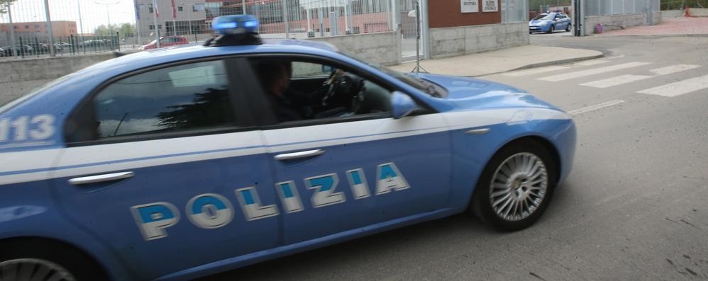 Una volante della polizia di Monza