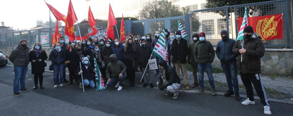 Monza Presidio lavoratori Icar