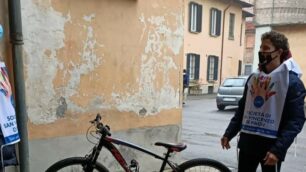 Torquato Testa regala bici per i bambini della San Vincenzo