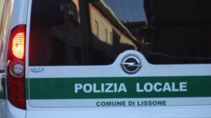 Sull’accaduto indaga la polizia locale