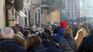 Monza Folla in centro domenica 13 dicembre 2020