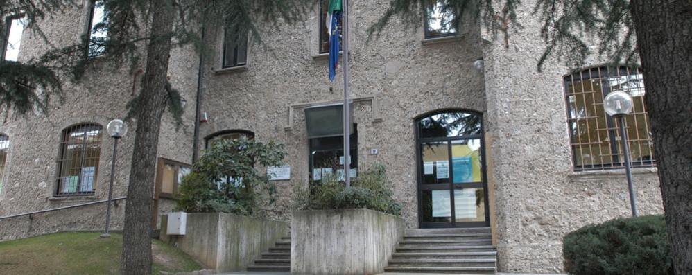 Il municipio di Cornate d’Adda