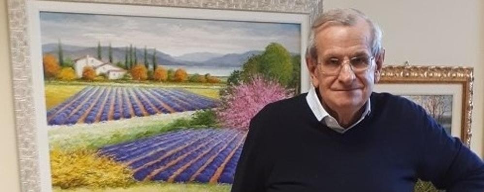 Il pittore Enrico Carzaniga