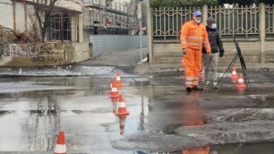 PADERNO - GHIACCIO SULLA COMASINA DUE FERITI LIEVI