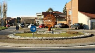 La rotatoria tra le vie Montello e Arno