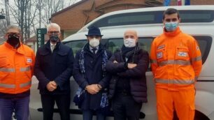 Croce Bianca Giussano auto attrezzata per trasporti prestata da Autoroma dopo appello di una mamma