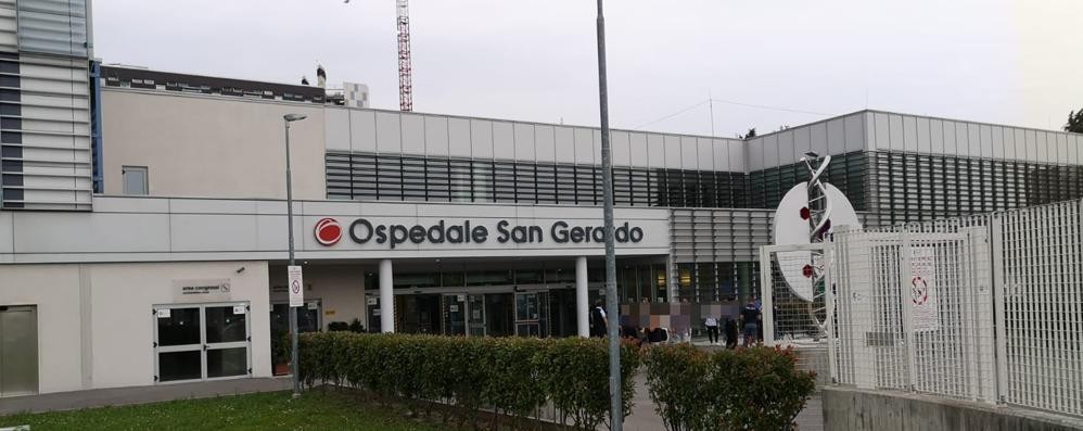 L’ingresso dell’ospedale San Gerardo