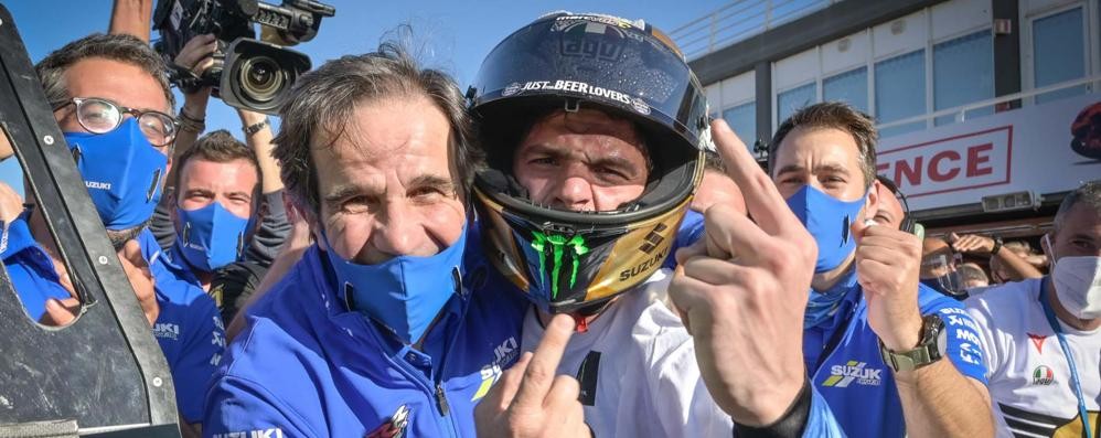 Davide Brivio e Joan Mir hanno vinto il titolo MotoGp lo scorso novembre