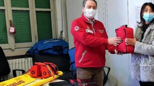 Monza Croce Rossa donazione Inner Wheel nuove barelle