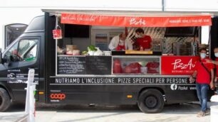 Monza, Pizzaut food truck - foto da Facebook