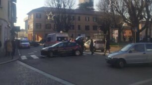 Incidente Carate Brianza investimento pedone via Cusani