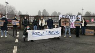 Vimercate manifestazione studenti omnicomprensivo venerdì 22 gennaio 2021