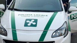 Una pattuglia della Polizia locale di Seregno