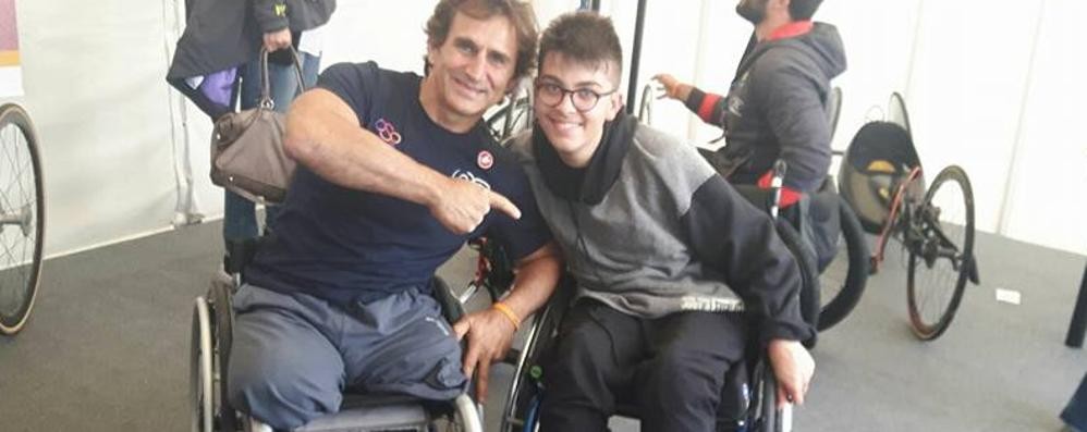 Davyd Andryiesh di Villasanta con Zanardi handbike