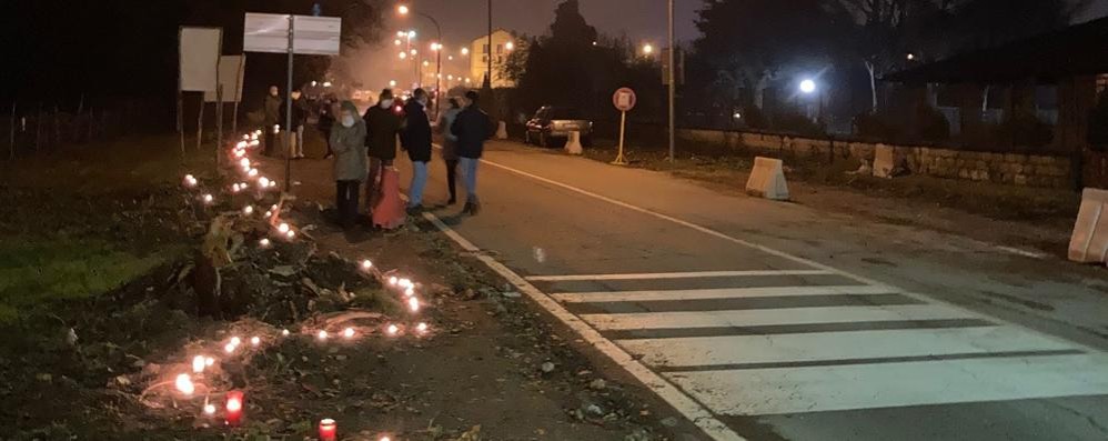 Vimercate lumini protesta per via Rota