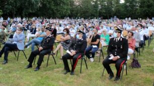 I presenti al concerto commemorativo delle vittime della pandemia da coronavirus