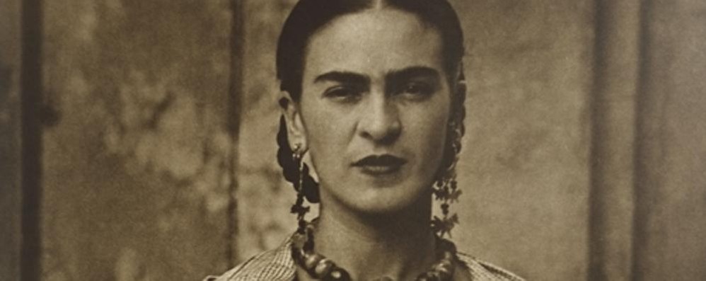Frida Kahlo in una foto scattata dal padre