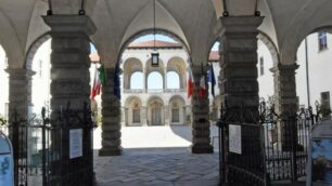 L’ingresso di Palazzo Arese Borromeo