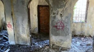 L'interno della cappella dell'ex clinica Santa Maria