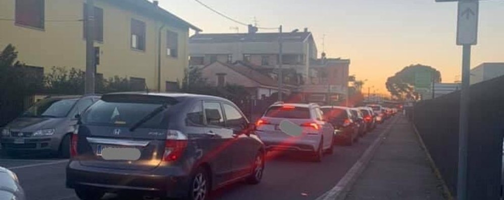 Lissone semaforo Manin Cattaneo code - foto pubblicata sui social