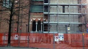 Il cantiere per i lavori al campanile: inizieranno in settimana