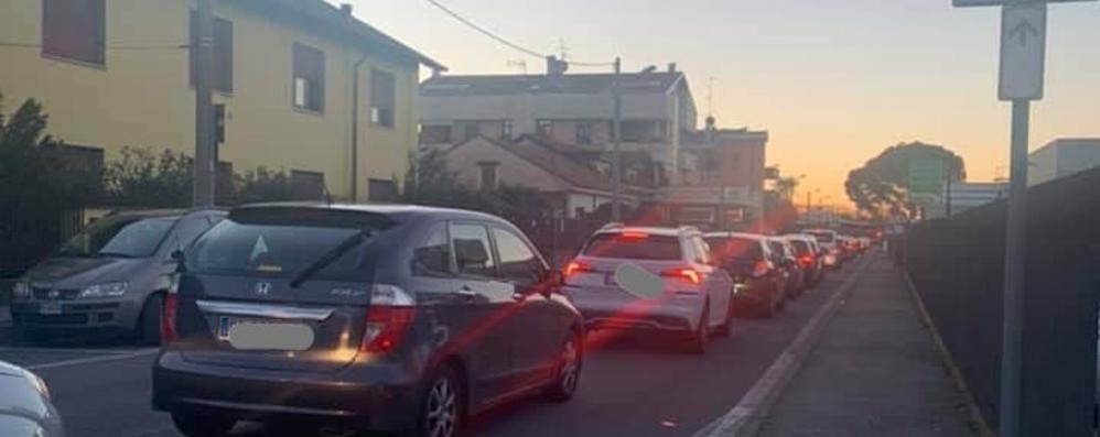 Lissone semaforo Manin Cattaneo code - foto pubblicata sui social