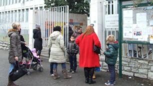 L’ingresso della scuola “Dante” di Lissone