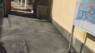 Lavori in via Roma per i marciapiedi