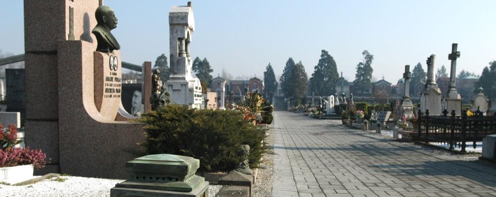 Il cimitero di VimercateMassimo Spinolo