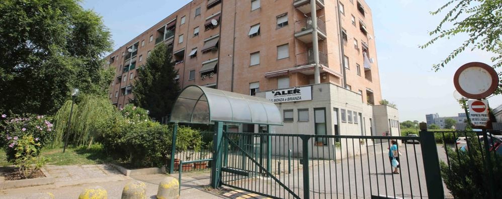 Monza: case Aler in via Baradello