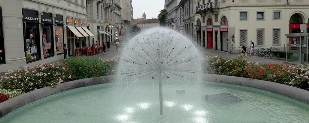 Monza: la fontana di largo Mazzini