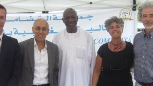 Sindaco e assessori di Limbiate con i consoli di Senegal e Marocco nel 2013: Luca Attanasio è il primo a sinistra