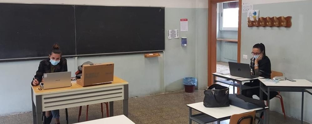 Lissone Meroni prof a scuola senza studenti