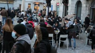 Seregno: tavolini dei bar all'aperto  ( foto Volonterio)