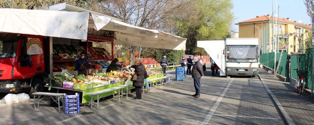 Il mercato del Lazzaretto la scorsa primavera, in coincidenza con il primo lockdown
