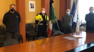 Da sinistra Luca Villa, coordinatore protezione civile, Feruccio Locati presidente della protezione civile, Luca Ornago, Maurizio Carpanelli, comandante polizia locale Villasanta