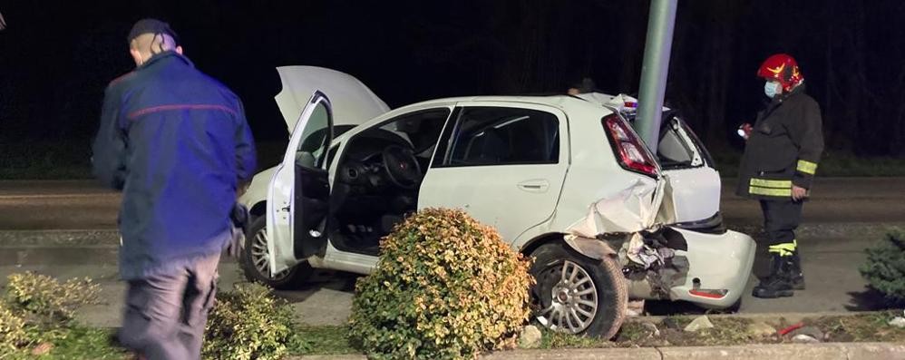Vimercate incidente stradale pirata Ruginello: l’auto dell’uomo che è rimasto ferito