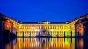 La Villa reale di Monza illuminata di giallo