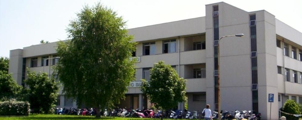La sede degli istituti scolastici Bassi e Levi di via Briantina, che ospiterà l'istituto tecnico superiore