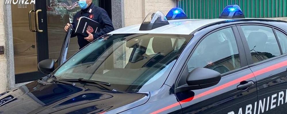 Una pattuglia dei carabinieri di Carate Brianza