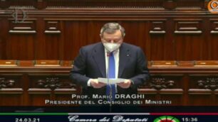 Draghi: «Obiettivo 500mila dosi di vaccino al giorno»