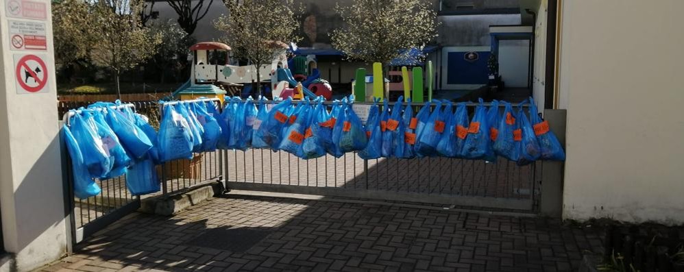 I sacchetti alla scuola di Albiate