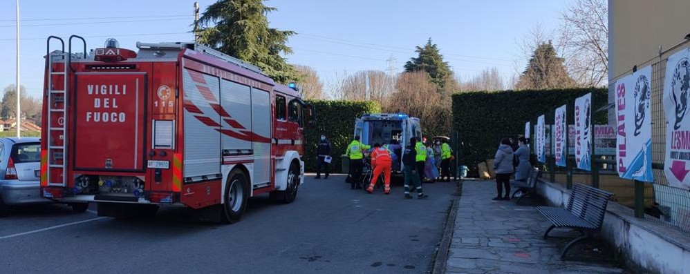 Lesmo infortunio lavoro giardiniere folgorato Peregallo