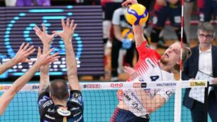 Pallavolo Vero Volley Monza Perugia semifinale playoff Superlega Dzavoronok in attacco - foto Ufficio stampa