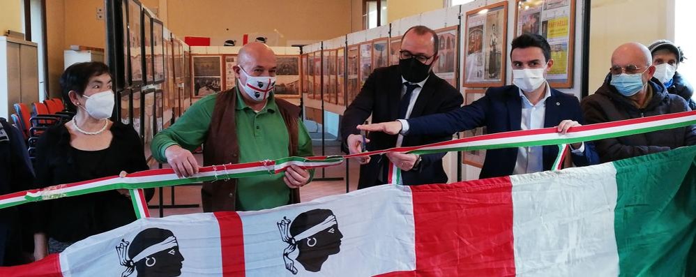 Concorezzo mostra circolo sardegna chiusa foto dell'inaugurazione