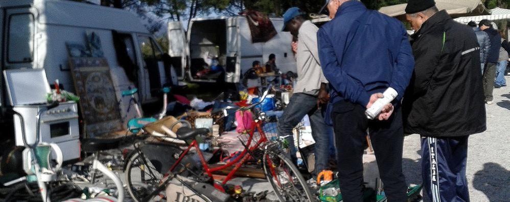 Un mercatino dell’usato