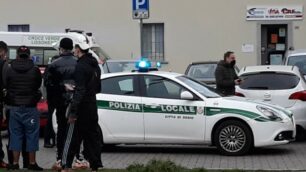 Polizia locale in via Pozzo Antico